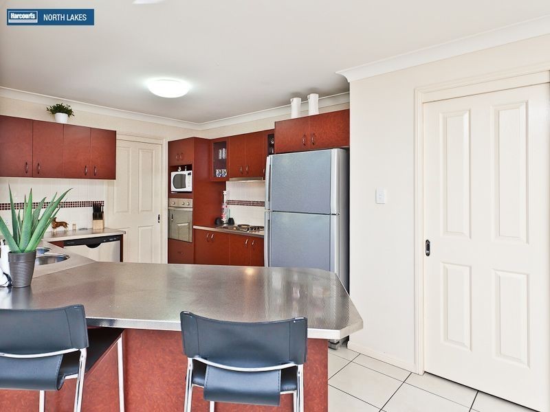 24 Dotterel Crescent, North Lakes QLD 4509
