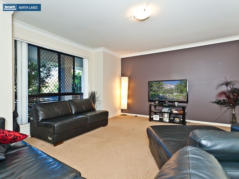 24 Dotterel Crescent, North Lakes QLD 4509