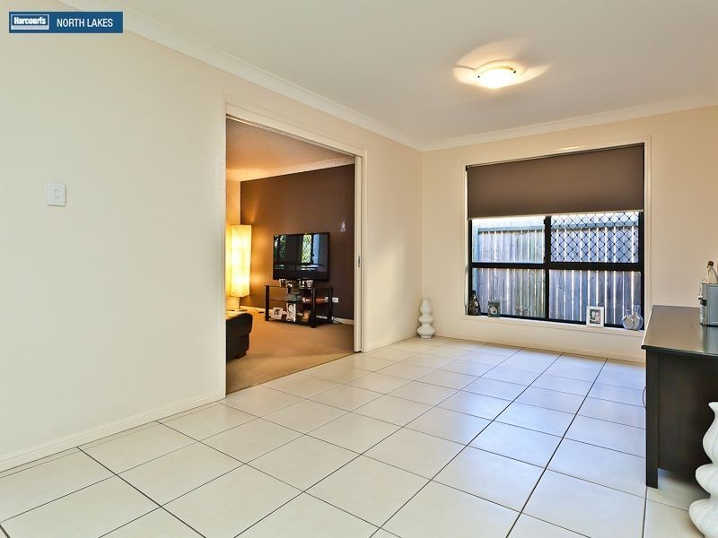 24 Dotterel Crescent, North Lakes QLD 4509