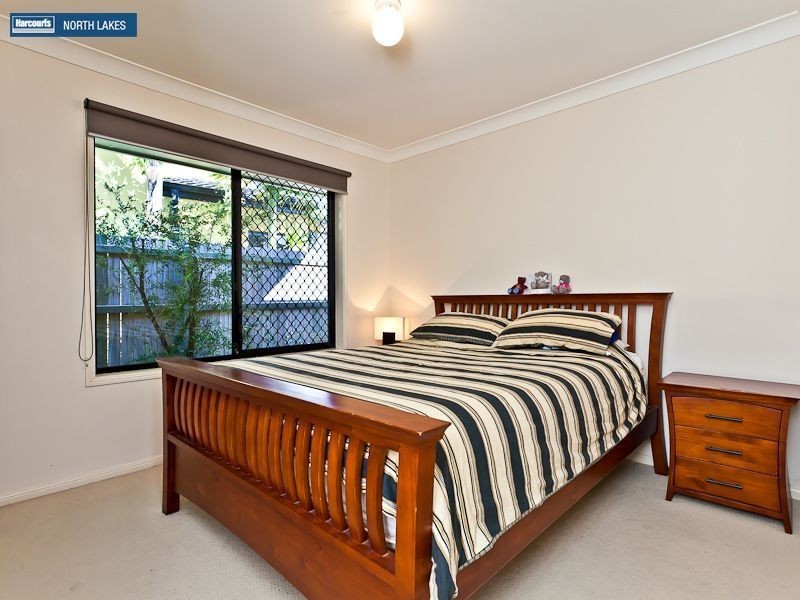 24 Dotterel Crescent, North Lakes QLD 4509