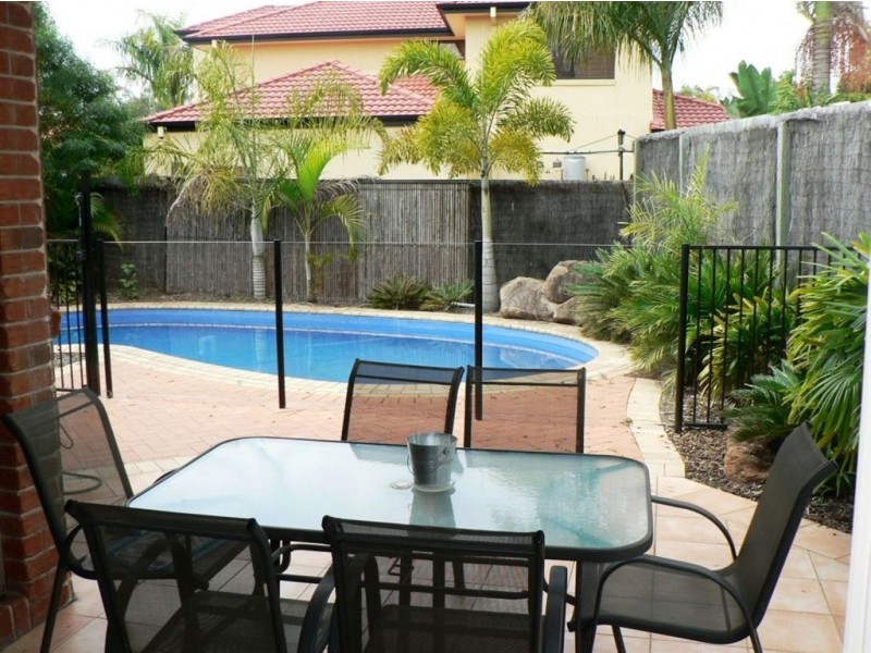 10 Heathcote Ave, North Lakes QLD 4509