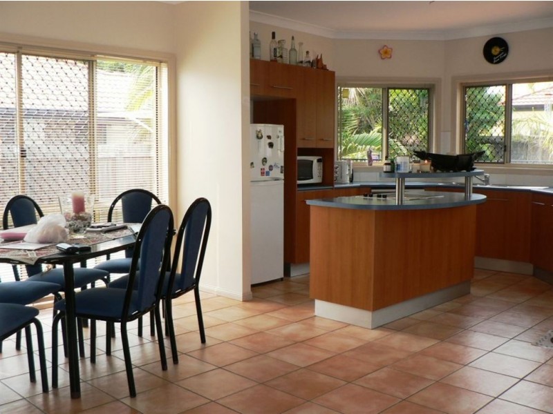 10 Heathcote Ave, North Lakes QLD 4509