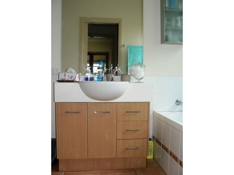 10 Heathcote Ave, North Lakes QLD 4509