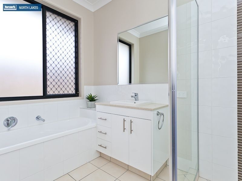 5 Friars Crescent, North Lakes QLD 4509