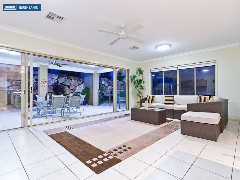 24 Nicklaus Parade, North Lakes QLD 4509