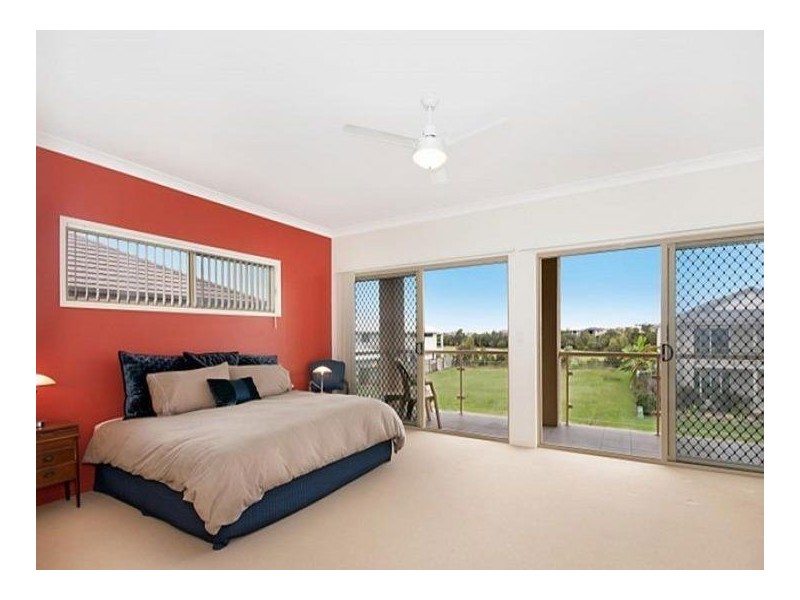 6 Armour Close, North Lakes QLD 4509