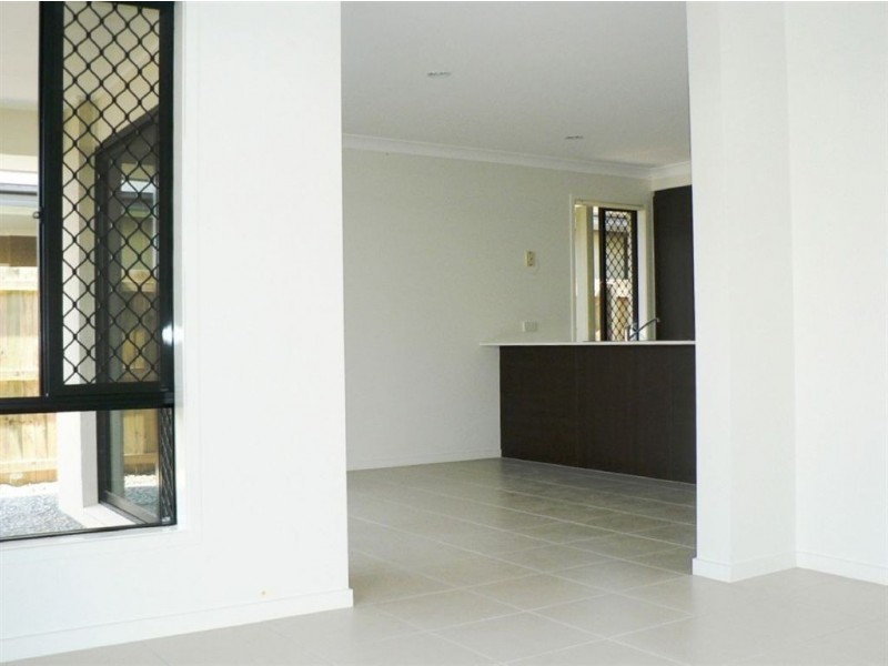 17 Kingston Ct, North Lakes QLD 4509