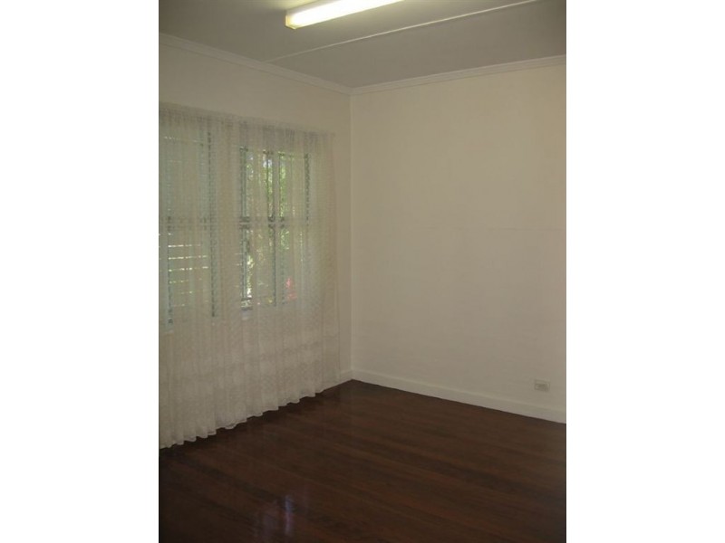 10 Jockers Street, Strathpine QLD 4500