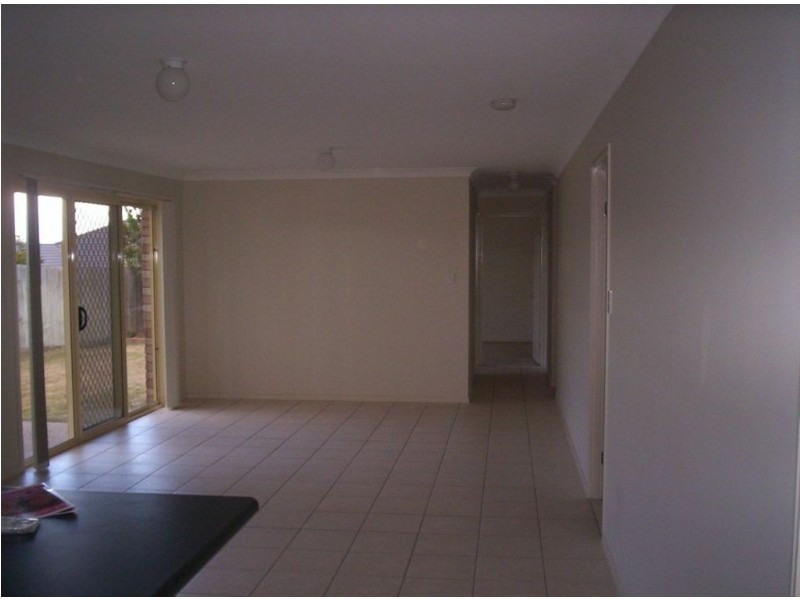 8 Abbot Street, North Lakes QLD 4509