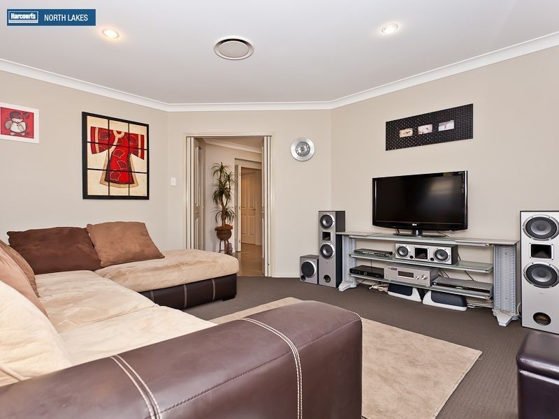 1 Kurrajong Circuit, North Lakes QLD 4509