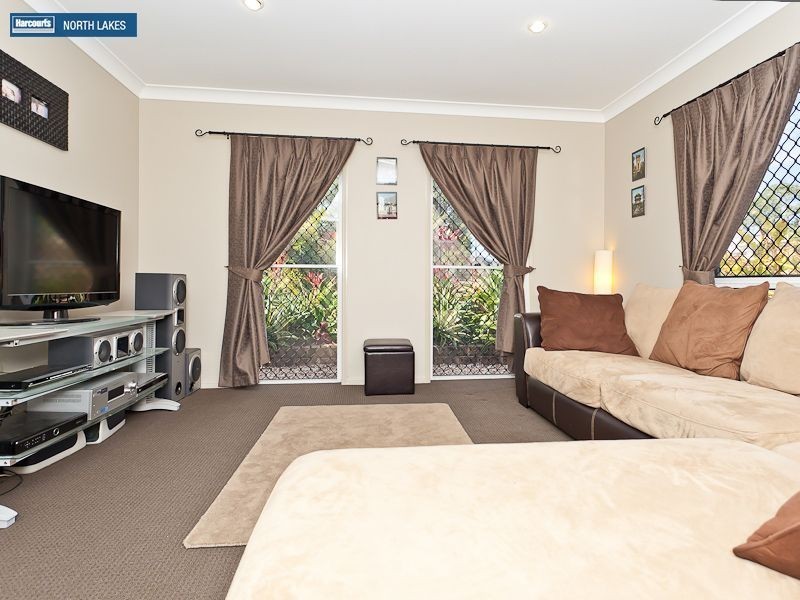 1 Kurrajong Circuit, North Lakes QLD 4509