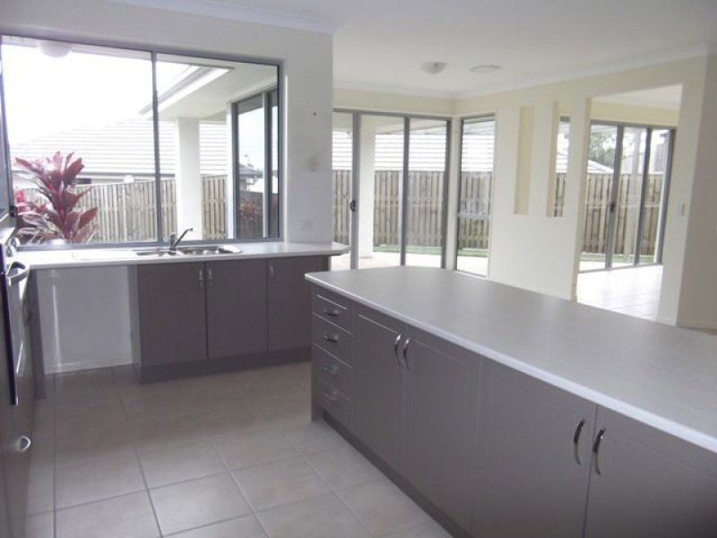 10 Gleeson Street, North Lakes QLD 4509