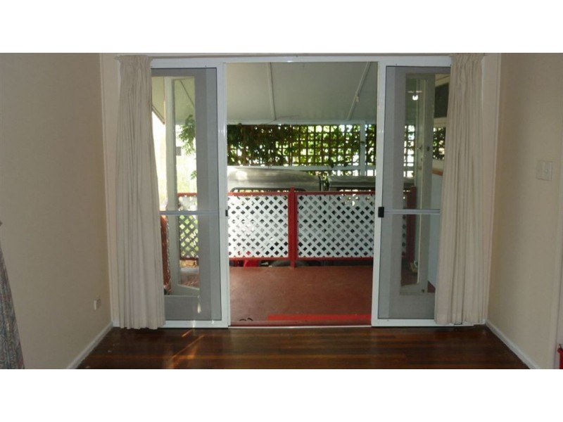 33 Hedge Street, Strathpine QLD 4500