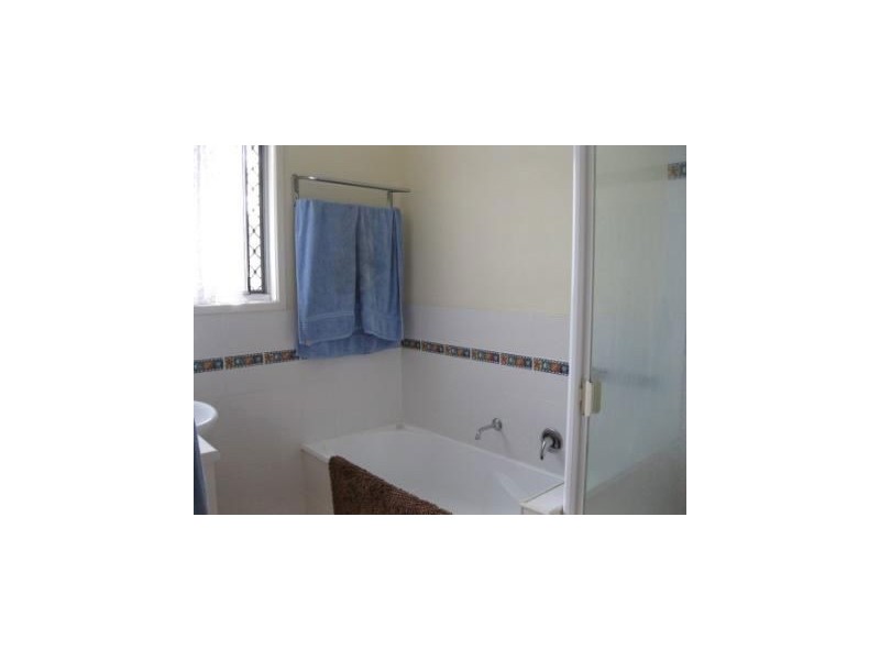 33 Paul Street, Kallangur QLD 4503
