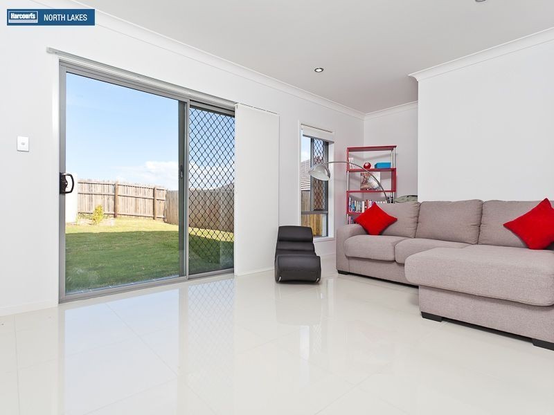 4 Crenshaw Street, North Lakes QLD 4509