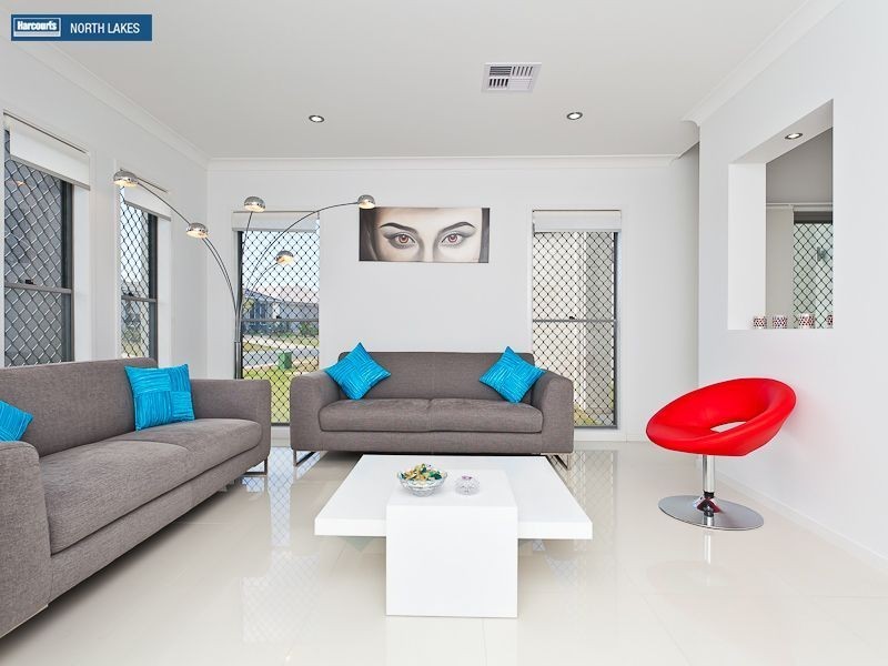 4 Crenshaw Street, North Lakes QLD 4509