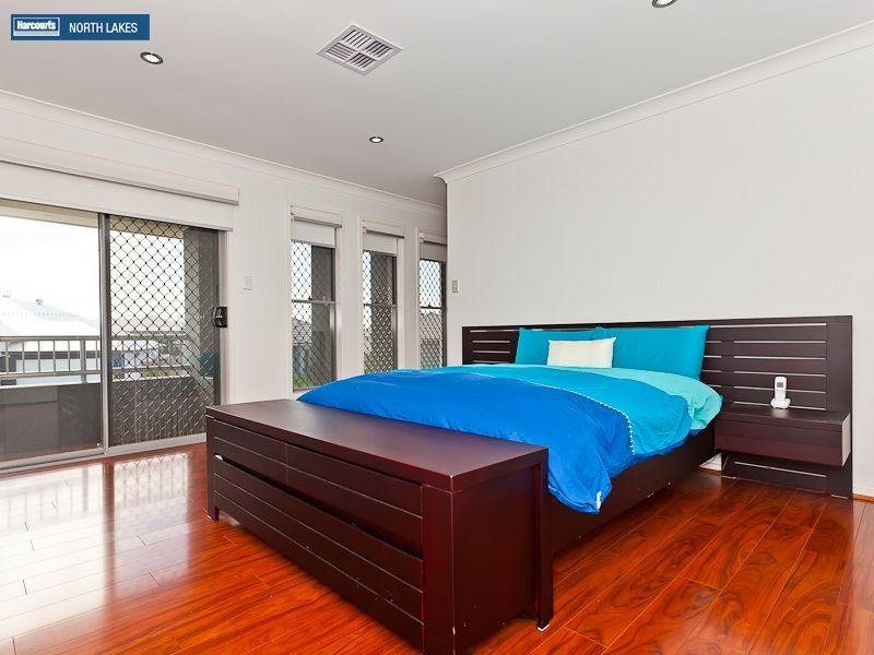 4 Crenshaw Street, North Lakes QLD 4509