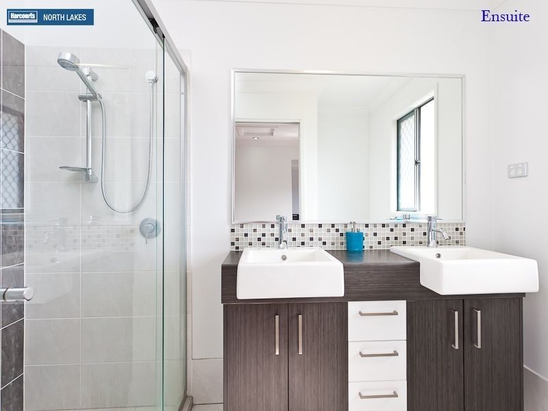 4 Crenshaw Street, North Lakes QLD 4509