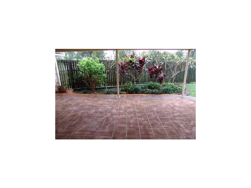 15 Kirri Avenue, Petrie QLD 4502