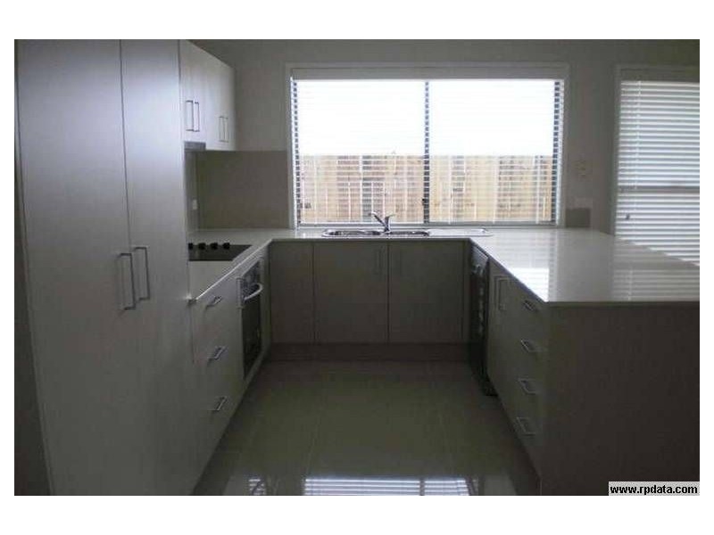 17 Williams, North Lakes QLD 4509