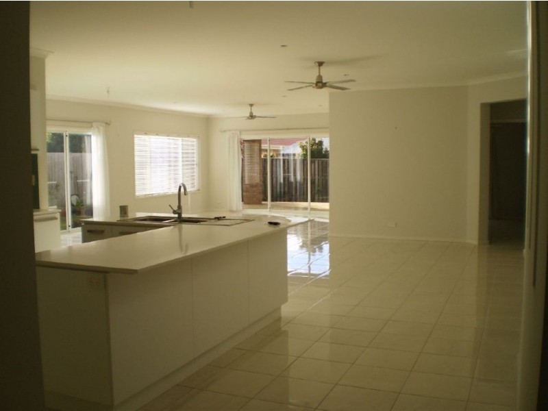 17 Capparis, North Lakes QLD 4509