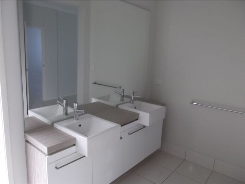 17 Capparis, North Lakes QLD 4509