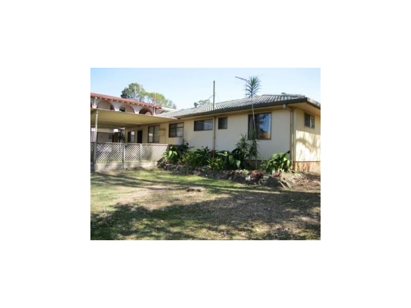 19 Lindfield Drive, Petrie QLD 4502