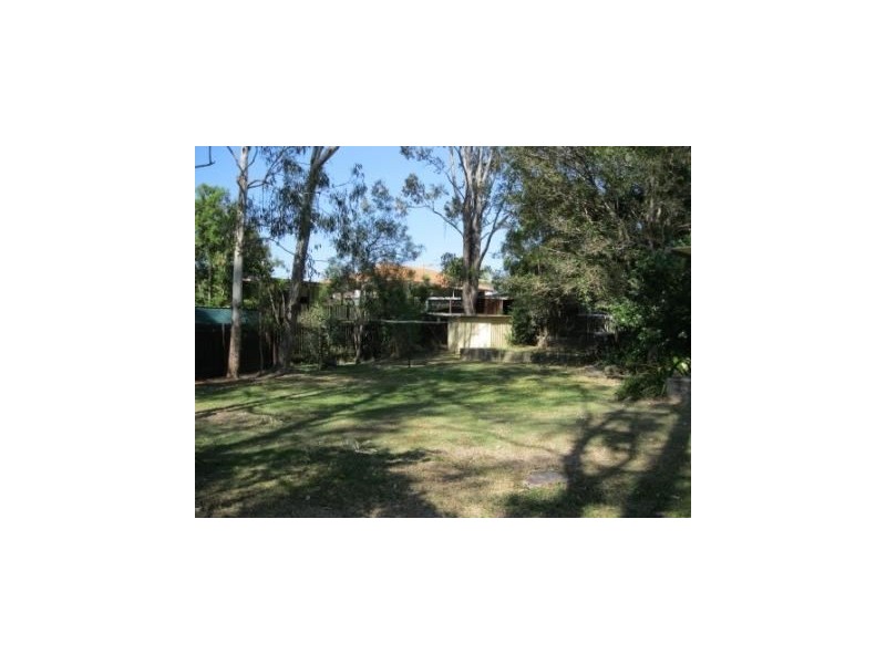 19 Lindfield Drive, Petrie QLD 4502