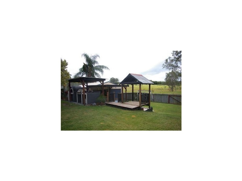19 Jillian Street, Kallangur QLD 4503