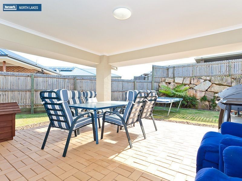 19 Rawlins Crescent, North Lakes QLD 4509