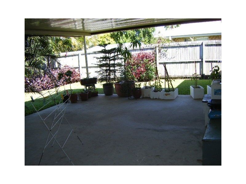 5 Lambourne Court, Lawnton QLD 4501