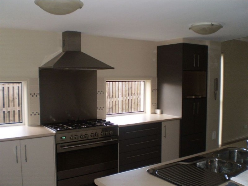 12 Tamarind, North Lakes QLD 4509