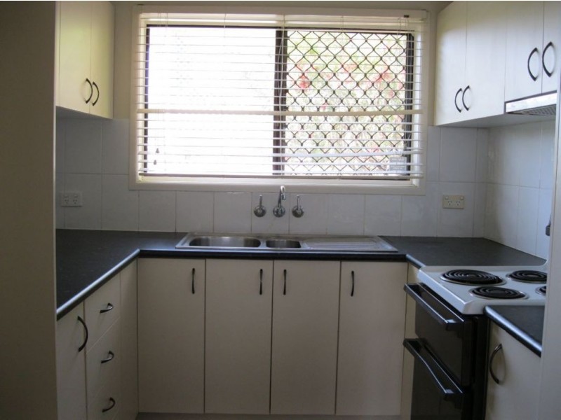 2/12 Leis Parade, Lawnton QLD 4501