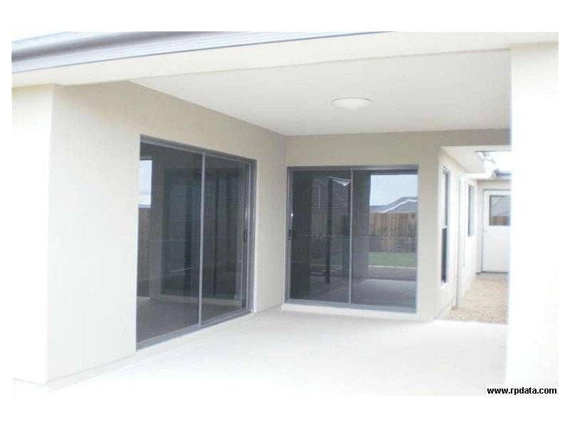 17 Williams Crescent, North Lakes QLD 4509