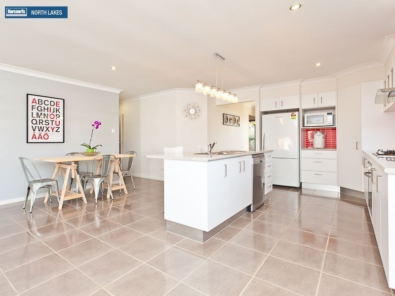 17 Langham Crescent, North Lakes QLD 4509