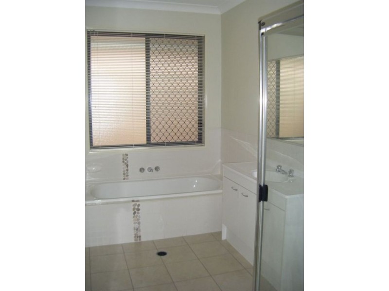 3 Pandorea Circuit, North Lakes QLD 4509