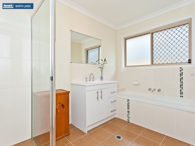 8 Grange Court, Narangba QLD 4504