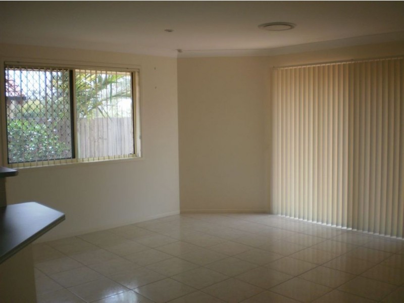 16 Morwell Cres, North Lakes QLD 4509