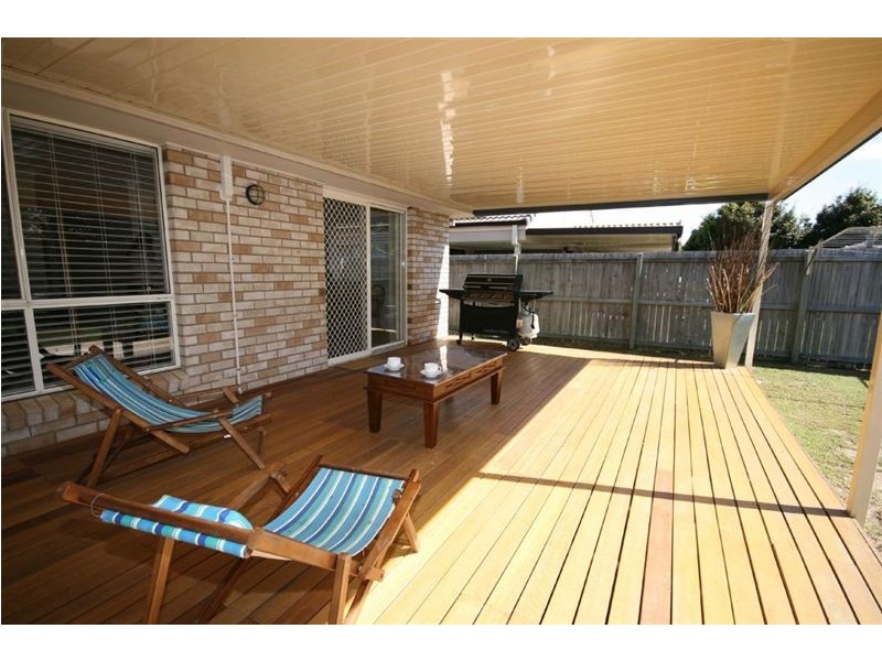 8 Page Street, North Lakes QLD 4509