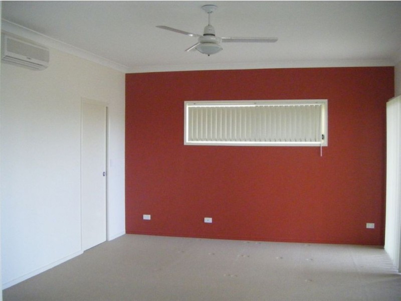 6 Armour Close, North Lakes QLD 4509