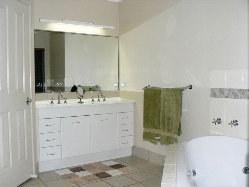 12 Moorrinya Cct, North Lakes QLD 4509