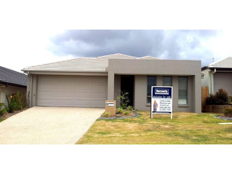 8 Dunes Crescent, North Lakes QLD 4509