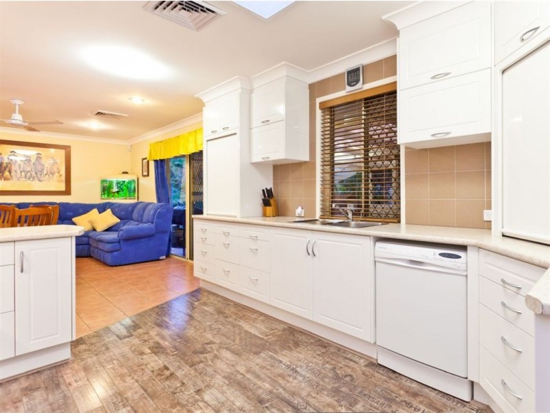 26 Waranga Court, Murrumba Downs QLD 4503