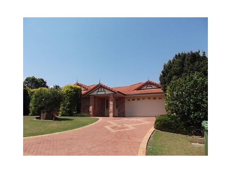 8 Chilton Crescent, North Lakes QLD 4509