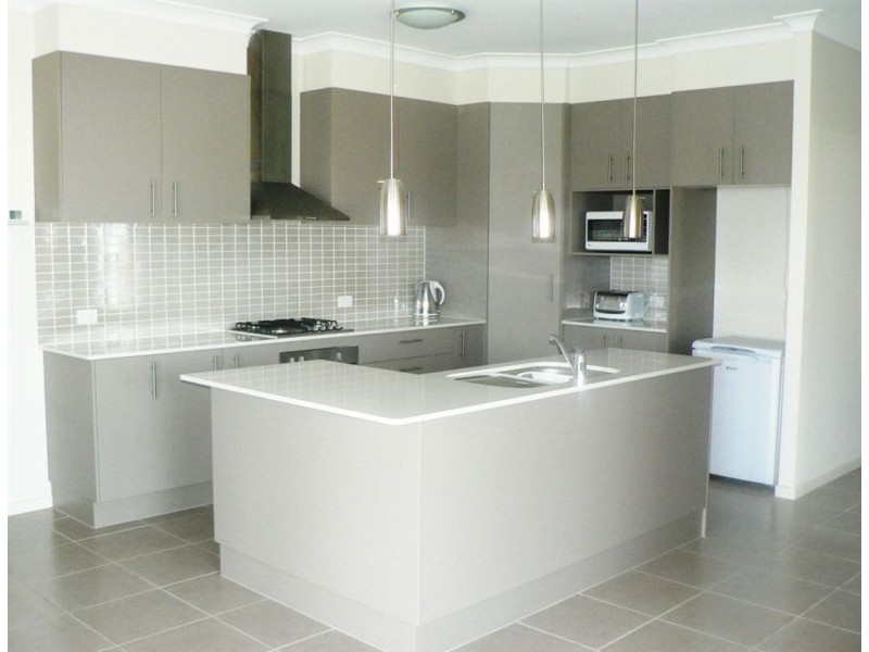 60 Langer Cct, North Lakes QLD 4509