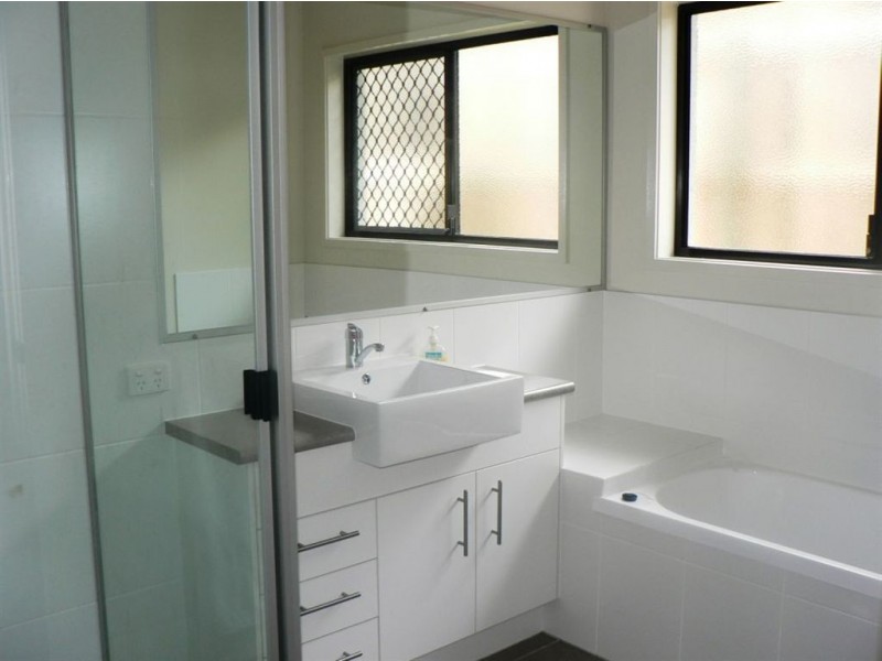 60 Langer Cct, North Lakes QLD 4509