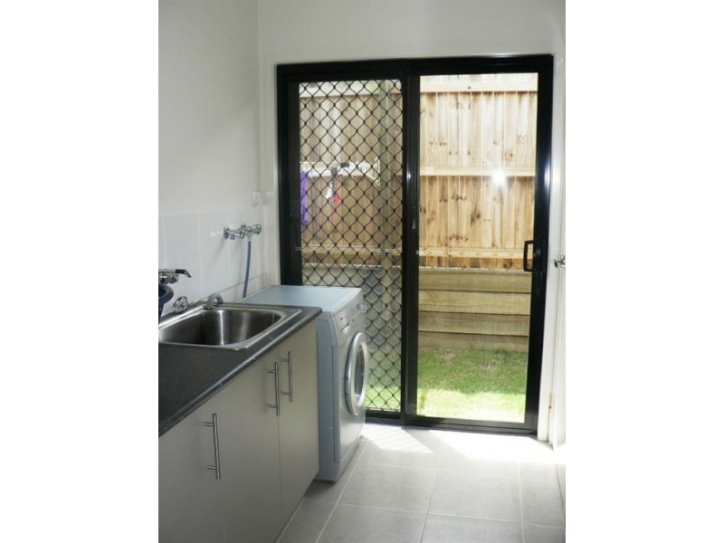 60 Langer Cct, North Lakes QLD 4509