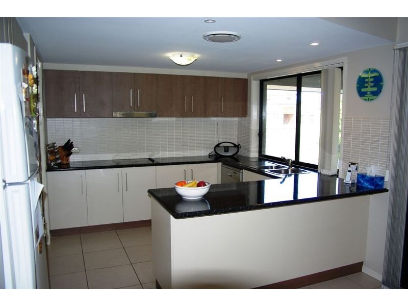 42 Tuckeroo Parade, North Lakes QLD 4509