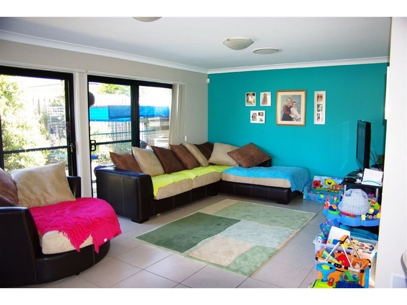 42 Tuckeroo Parade, North Lakes QLD 4509