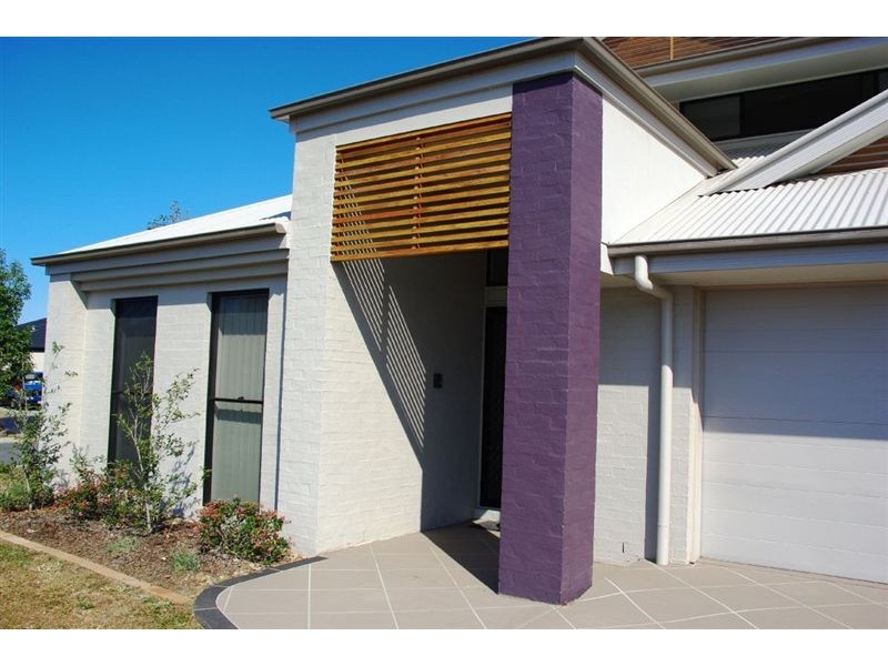 42 Tuckeroo Parade, North Lakes QLD 4509